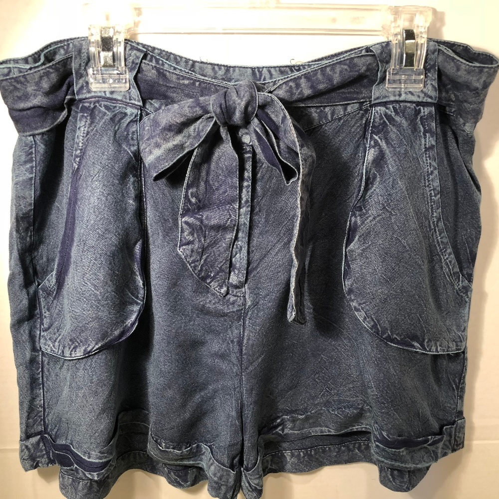 Tramp Shorts